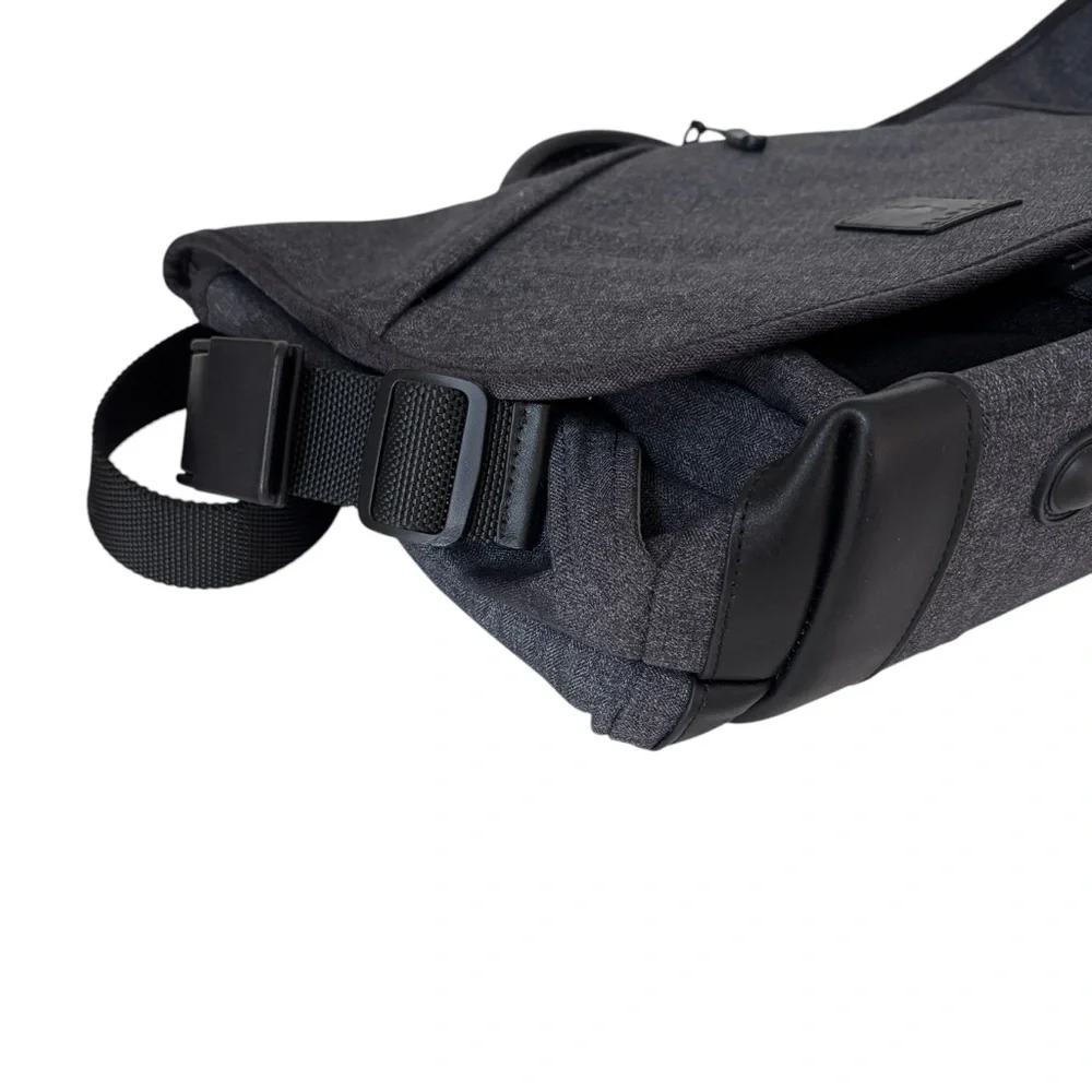 ALPAKA 7ven Mini Messenger Bag (Carbon Grey) Crossbody Laptop